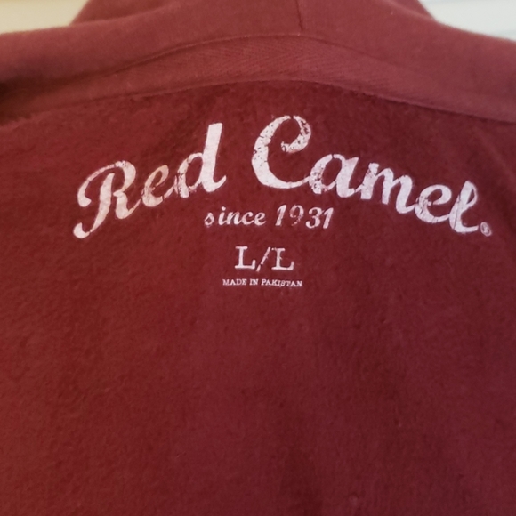 Red Camel Hoodie, Zippered Size Large - Picture 3 of 4